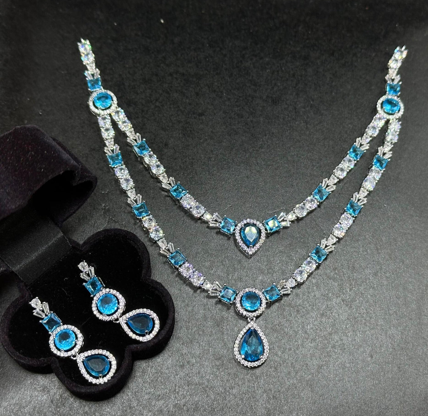 1 Carot Unique Stone Necklace Set